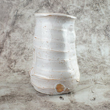 Load image into Gallery viewer, HAGI VASE