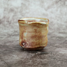 Load image into Gallery viewer, BENISHINO SAKE CUP
