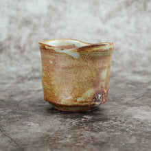 Load image into Gallery viewer, BENISHINO SAKE CUP