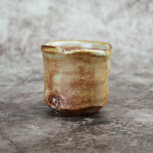 Load image into Gallery viewer, BENISHINO SAKE CUP
